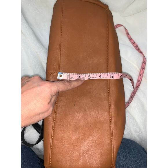 Steve Madden Chestnut Brown Shoulder Bag with Black Handles‎ - Picture 7 of 11